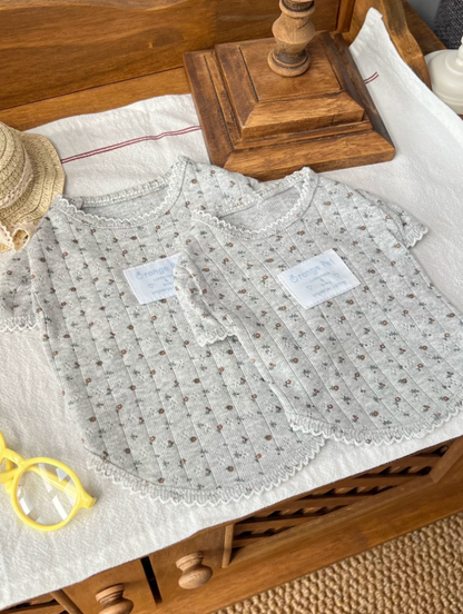 Vintage Floral Pet Top